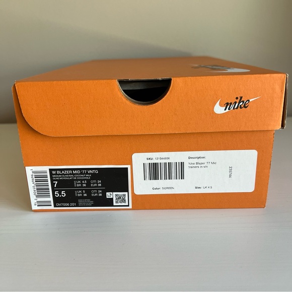 NIB Nike Blazer Mid 77 olive green suede size 7 - Picture 6 of 6